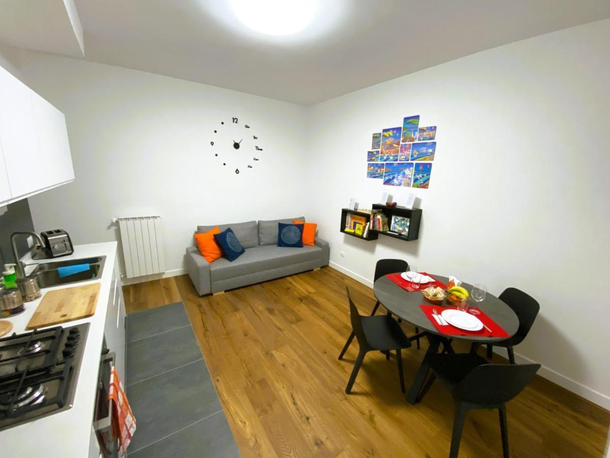 Charming Newly Renovated Apartment 佛罗伦萨 外观 照片